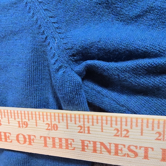 Brooks Brothers Blue V-Neck Sweater - Picture 4 of 6